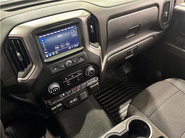 2022 Chevrolet Silverado 2500HD Custom in Saint-Eustache - Image 11 of 17