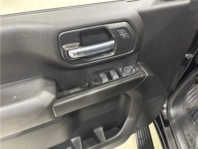 2022 Chevrolet Silverado 2500HD Custom in Saint-Eustache - Image 13 of 17