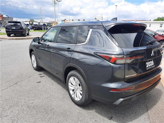 2026 Mitsubishi Outlander ES (Stk: M910) in Cornwall - Image 4 of 5