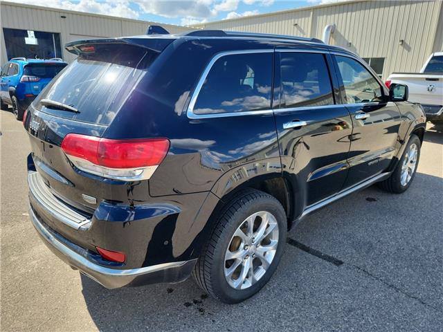 2019 Jeep Grand Cherokee Summit in Saskatoon - Image 3 of 11 2019 Jeep Grand Cherokee Summit in Saskatoon - Image 3 of 11