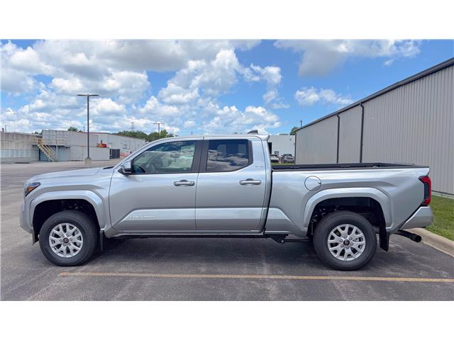 2026 Toyota Tacoma Base (Stk: 3825) in Sarnia - Image 3 of 5