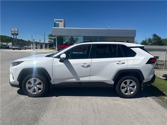 2020 Toyota RAV4 LE (Stk: 47884) in Owen Sound - Image 2 of 11