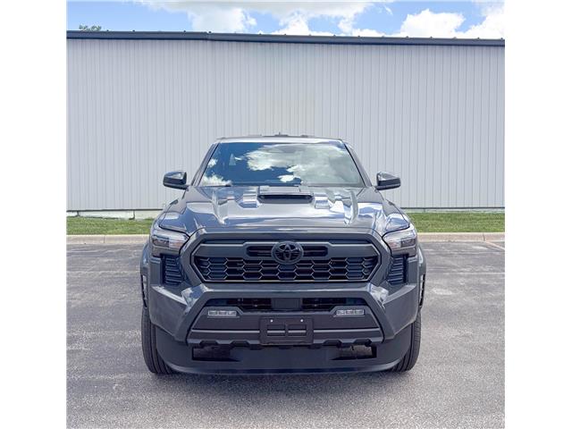 2026 Toyota Tacoma Base (Stk: 3826) in Sarnia - Image 2 of 5