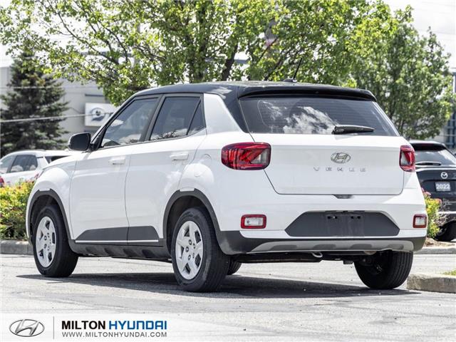 2025 Hyundai Venue Essential w/Two-Tone (Stk: 352103A) in Milton - Image 5 of 22