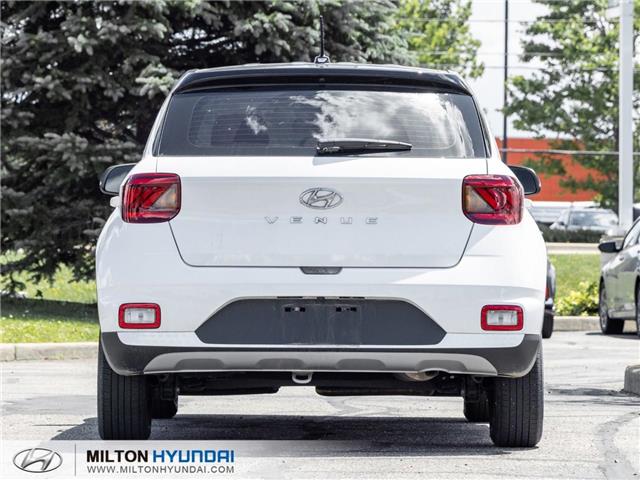 2025 Hyundai Venue Essential w/Two-Tone (Stk: 352103A) in Milton - Image 6 of 22