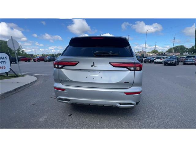 2024 Mitsubishi Outlander SE (Stk: 25582) in Sudbury - Image 3 of 26