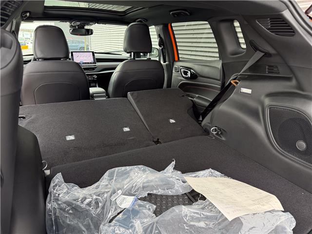 2026 Jeep Compass Trailhawk (Stk: 26060D) in London - Image 8 of 27