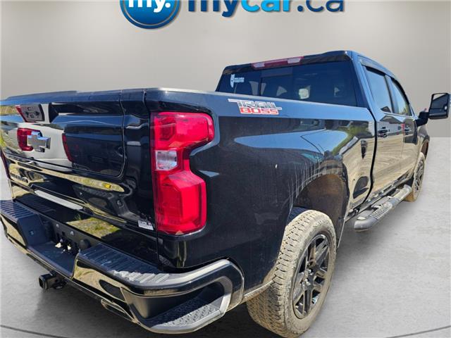 2024 Chevrolet Silverado 1500 LT Trail Boss (Stk: T4425) in Richmond - Image 2 of 3