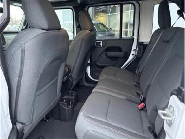 2026 Jeep Wrangler Sport (Stk: W23398) in Newmarket - Image 12 of 13