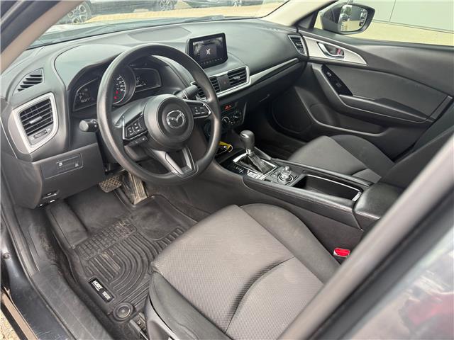2018 Mazda Mazda3 GX (Stk: 24896) in Pembroke - Image 2 of 2