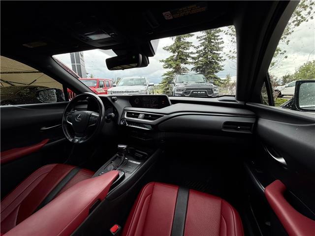 2020 Lexus UX 250h Base (Stk: 260412B) in Calgary - Image 9 of 16