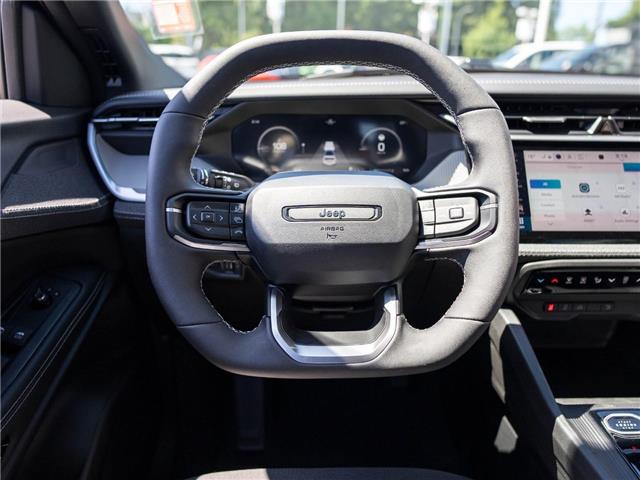 2026 Jeep Cherokee Laredo/Limited (Stk: T273500) in Surrey - Image 10 of 22