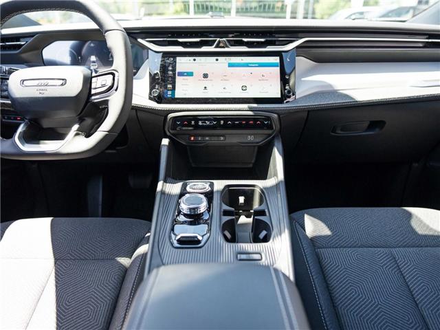 2026 Jeep Cherokee Laredo/Limited (Stk: T273500) in Surrey - Image 14 of 22