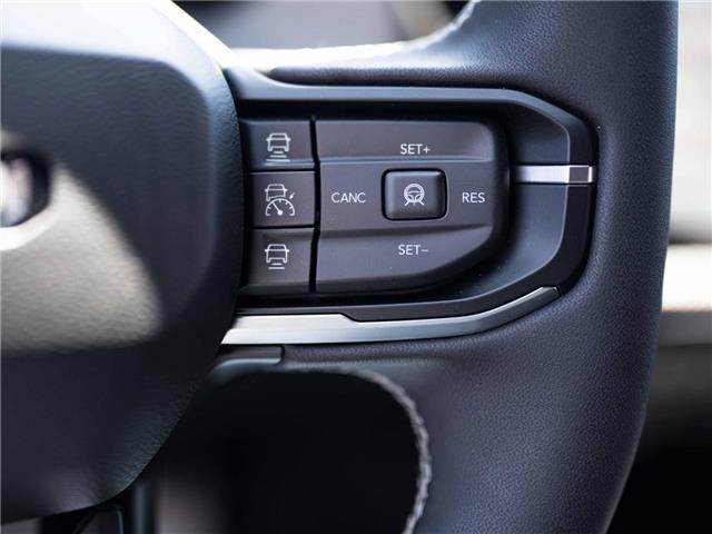 2026 Jeep Cherokee Laredo/Limited (Stk: T208991) in Surrey - Image 11 of 26