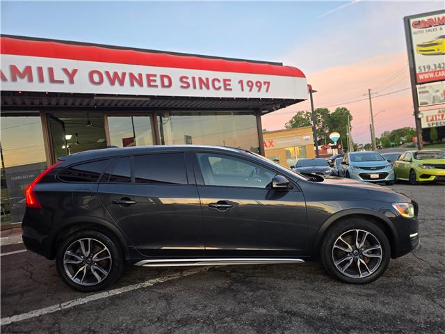 2018 Volvo V60 Cross Country T5 Premier (Stk: 2511620) in Waterloo - Image 6 of 26