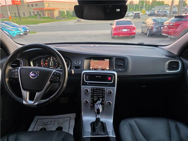 2018 Volvo V60 Cross Country T5 Premier (Stk: 2511620) in Waterloo - Image 16 of 26