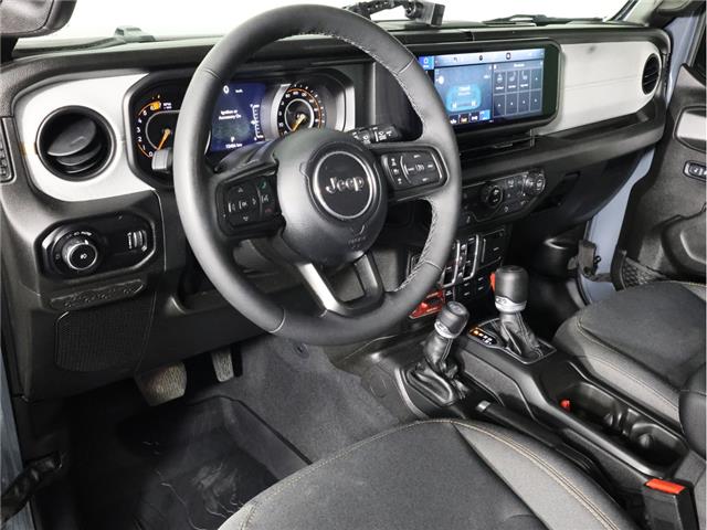 2025 Jeep Wrangler Sport (Stk: 26C004A) in Calgary - Image 17 of 22