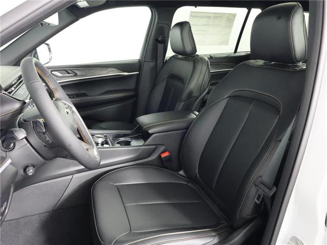2026 Jeep Grand Cherokee L Base (Stk: 26J134) in Calgary - Image 16 of 21 2026 Jeep Grand Cherokee L Base (Stk: 26J134) in Calgary - Image 16 of 21
