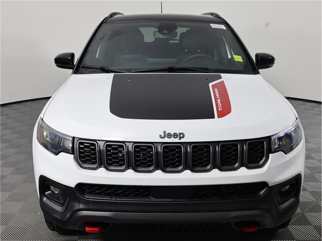 2026 Jeep Compass Trailhawk (Stk: 26J126) in Calgary - Image 2 of 18