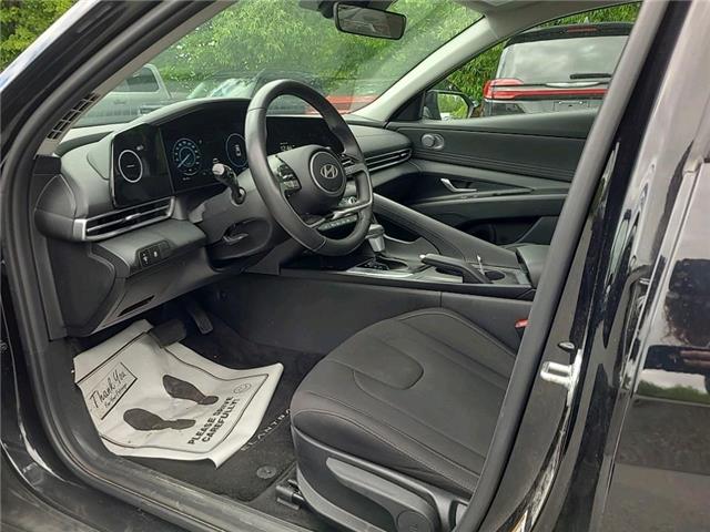 2025 Hyundai Elantra Preferred w/Tech Package (Stk: 987973) in Lower Sackville - Image 4 of 9