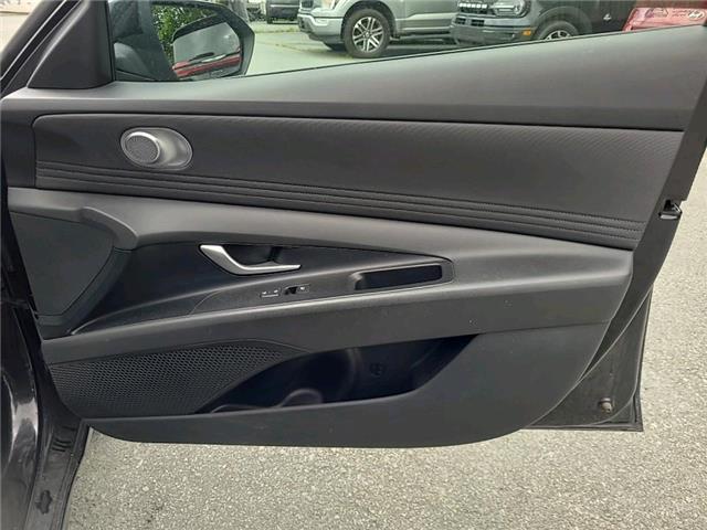 2025 Hyundai Elantra Preferred w/Tech Package (Stk: 987973) in Lower Sackville - Image 7 of 9
