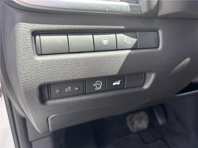 2025 Nissan Rogue Platinum (Stk: P7358) in Brantford - Image 7 of 25