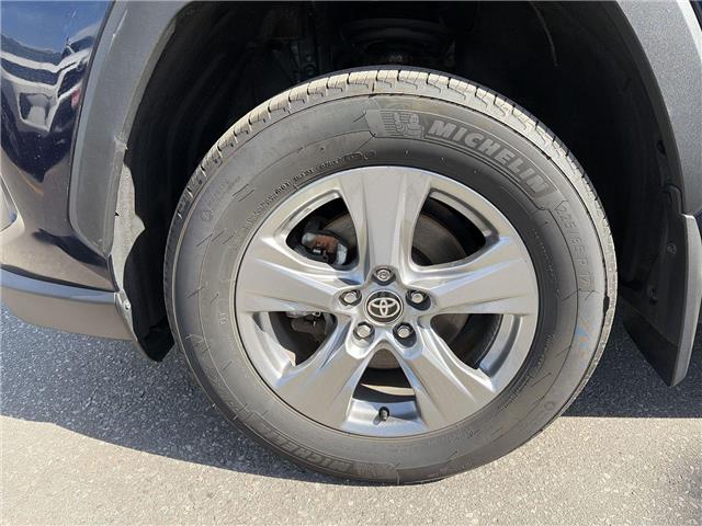 2025 Toyota RAV4 Hybrid XLE (Stk: 10121653A) in Markham - Image 10 of 32