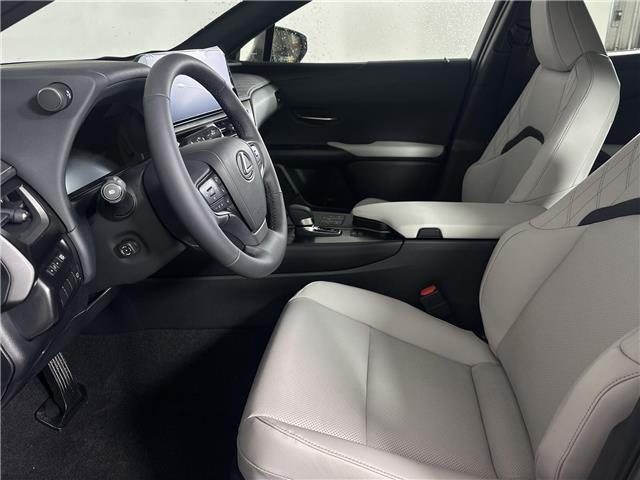 2026 Lexus UX 300h  (Stk: 14T1813) in Markham - Image 12 of 21