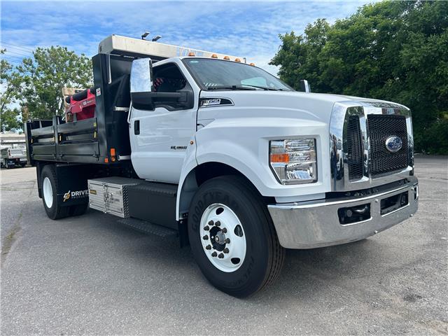2025 Ford F-650 Diesel Base (Stk: C00243) in Ottawa - Image 3 of 14