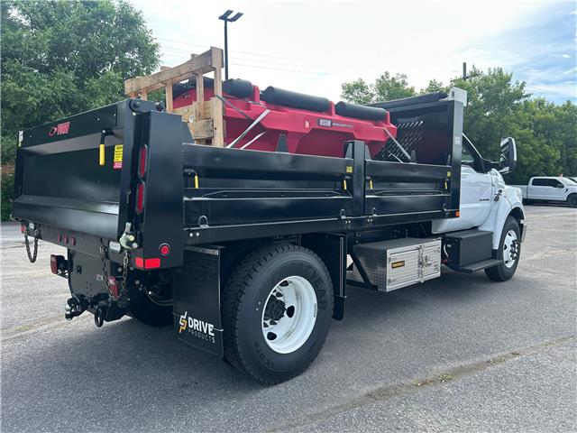 2025 Ford F-650 Diesel Base (Stk: C00243) in Ottawa - Image 6 of 14