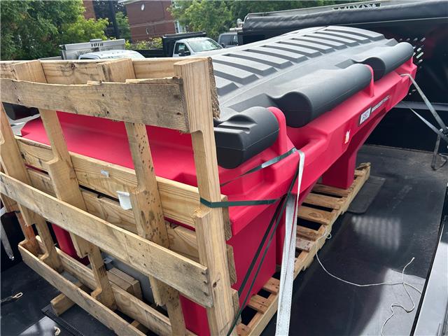 2025 Ford F-650 Diesel Base (Stk: C00243) in Ottawa - Image 9 of 14