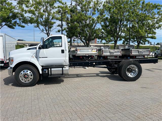 2025 Ford F-750 Diesel Base (Stk: C00282) in Ottawa - Image 3 of 12