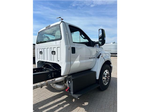 2025 Ford F-750 Diesel Base (Stk: C00282) in Ottawa - Image 6 of 12