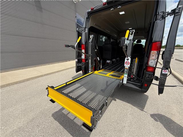 2026 RAM ProMaster 2500 Window Van High Roof (Stk: MU2404) in London - Image 6 of 21