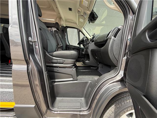 2026 RAM ProMaster 2500 Window Van High Roof (Stk: MU2404) in London - Image 14 of 21
