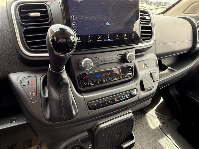 2026 RAM ProMaster 2500 Window Van High Roof (Stk: MU2404) in London - Image 15 of 21
