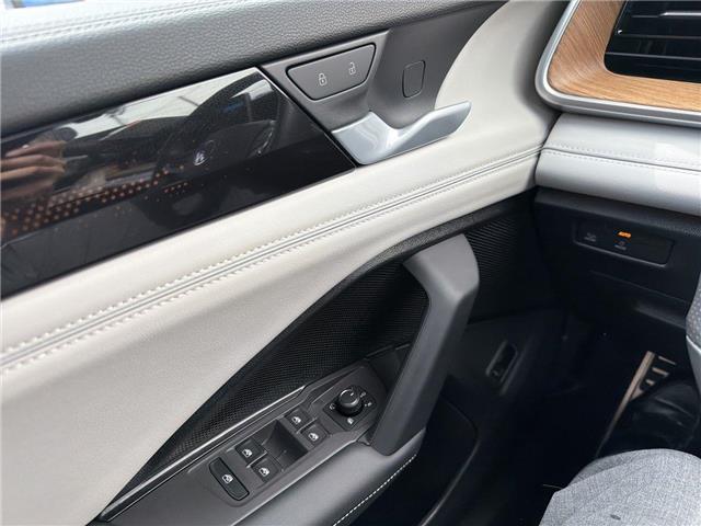 2025 Volkswagen Tiguan Highline R-Line (Stk: 14973) in Sudbury - Image 5 of 18