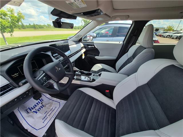 2026 Mitsubishi Outlander PHEV SE (Stk: WM26020) in Brandon - Image 10 of 22
