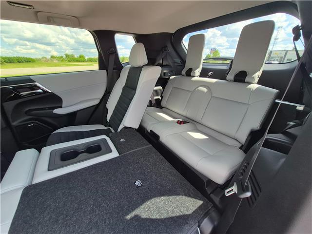 2026 Mitsubishi Outlander LE (Stk: WM26050) in Brandon - Image 17 of 21