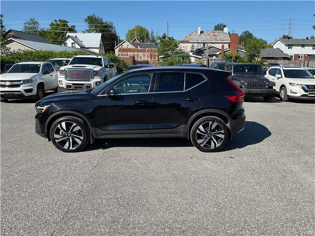 2024 Volvo XC40 B5 Ultimate Bright Theme (Stk: 260789) in Kingston - Image 3 of 34
