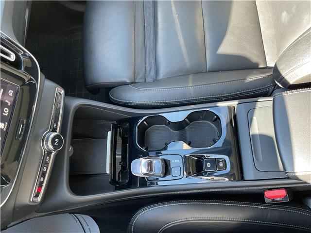 2024 Volvo XC40 B5 Ultimate Bright Theme (Stk: 260789) in Kingston - Image 29 of 34