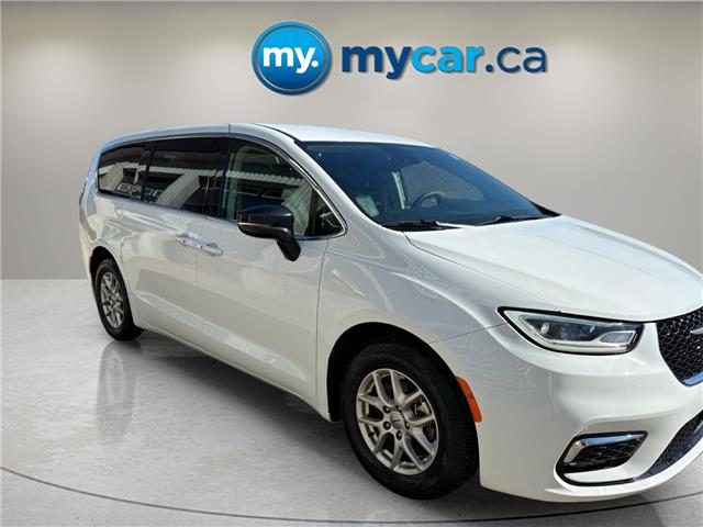 2024 Chrysler Pacifica Touring-L (Stk: T4462) in Richmond - Image 4 of 19