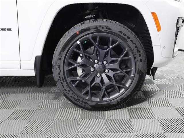 2026 Jeep Grand Cherokee L Base (Stk: 26J145) in Calgary - Image 4 of 22
