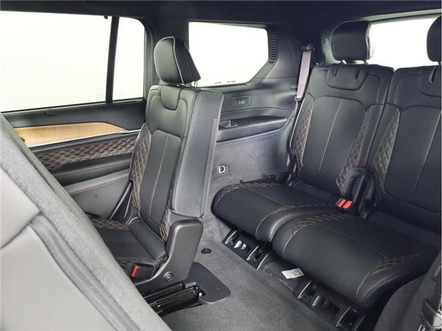 2026 Jeep Grand Cherokee L Base (Stk: 26J145) in Calgary - Image 9 of 22