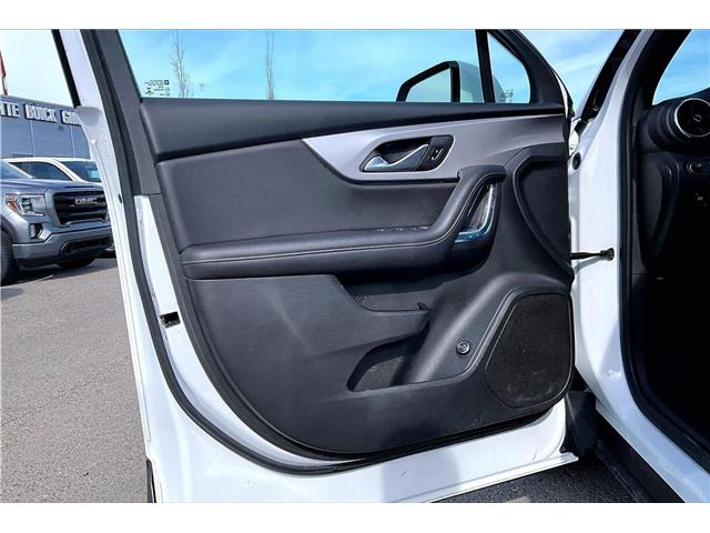 2022 Chevrolet Blazer LT (Stk: 84232UB) in Calgary - Image 17 of 34