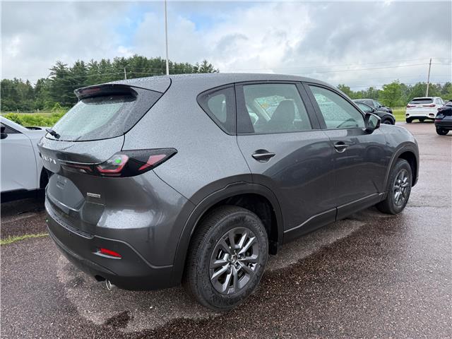 2026 Mazda CX-5 GX (Stk: 226-68) in Pembroke - Image 4 of 6