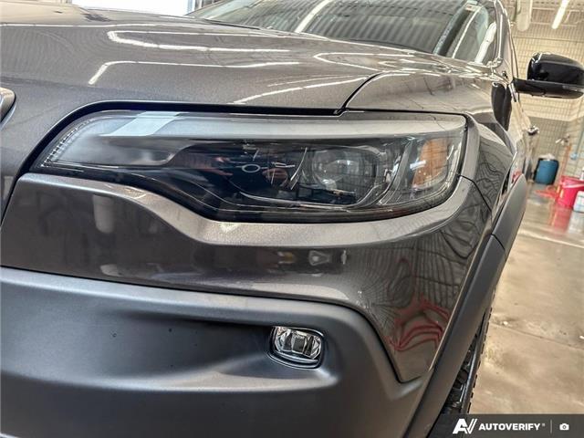 2022 Jeep Cherokee Trailhawk (Stk: 106465) in London - Image 8 of 26
