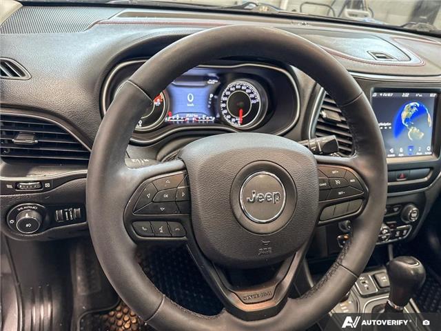 2022 Jeep Cherokee Trailhawk (Stk: 106465) in London - Image 14 of 26
