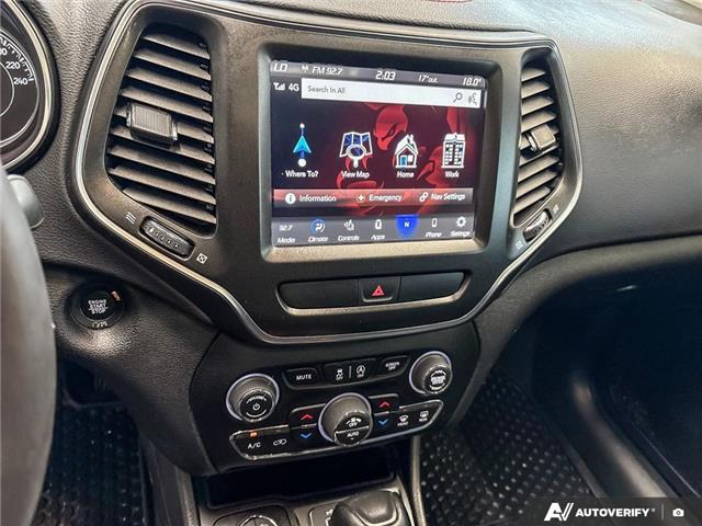 2022 Jeep Cherokee Trailhawk (Stk: 106465) in London - Image 19 of 26