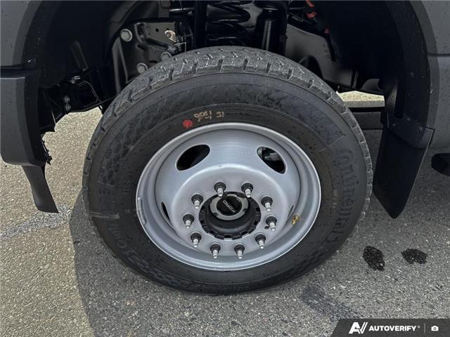 2026 Ford F-550 Chassis XLT (Stk: 0T6540) in Kamloops - Image 6 of 25